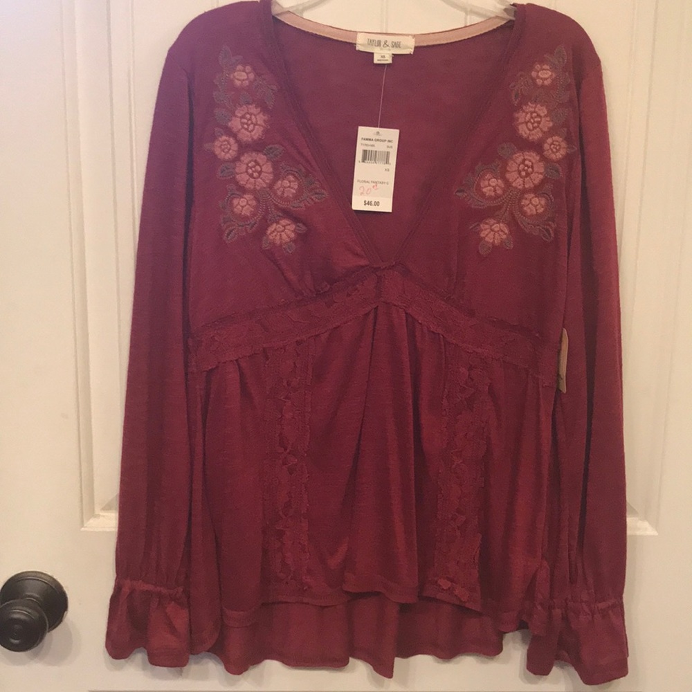 Taylor & Sage Top